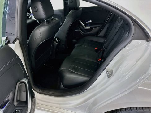 Used 2025 Mercedes-Benz CLA 250 4MATIC image 29