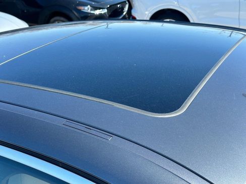 Used 2019 BMW 330i xDrive Sedan w/ Driving Assistance Package image 4