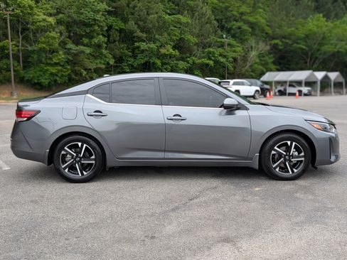 Used 2025 Nissan Sentra SV w/ All-Weather Package FWD image 10