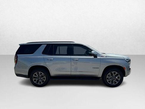 Used 2023 Chevrolet Tahoe Z71 w/ Luxury Package AWD/4WD image 4