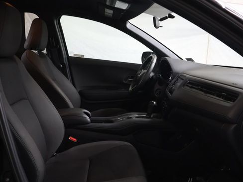 Used 2022 Honda HR-V Sport image 10