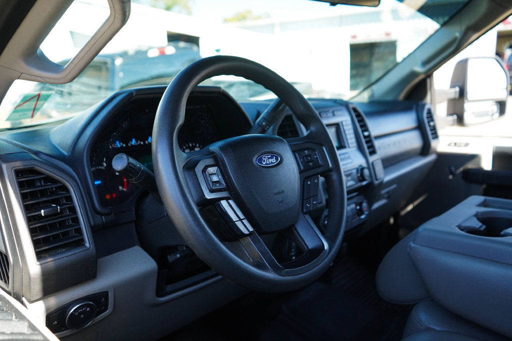 Used 2017 Ford F350 XL w/ Power Equipment Group AWD/4WD image 6