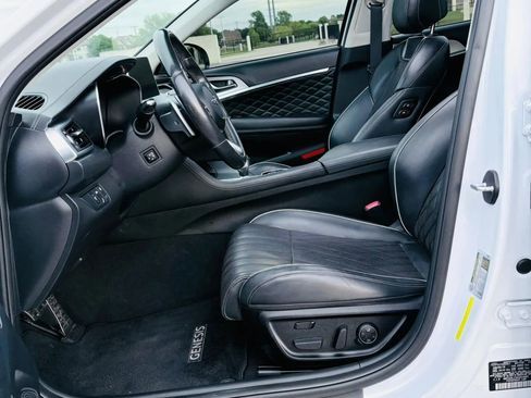 Used 2019 Genesis G70 3.3T Advanced w/ Prestige Package image 10
