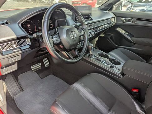 Used 2025 Honda Civic Sport image 13