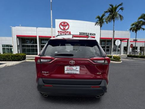 Used 2025 Toyota RAV4 XLE Premium FWD image 6