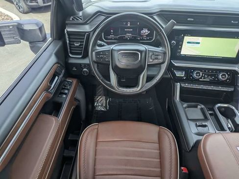 Used 2024 GMC Sierra 2500 Denali Ultimate image 20
