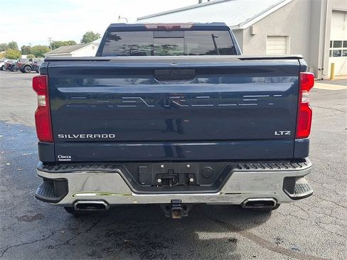 Used 2021 Chevrolet Silverado 1500 LTZ w/ LTZ Premium Package image 9