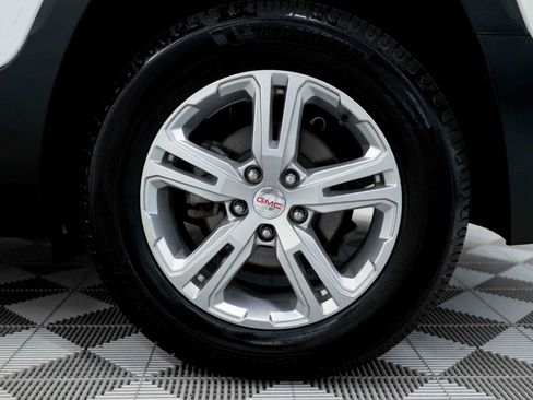 Used 2019 GMC Terrain SLE w/ Driver Convenience Package AWD/4WD image 32