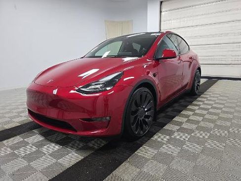 Used 2023 Tesla Model Y Performance AWD/4WD image 1