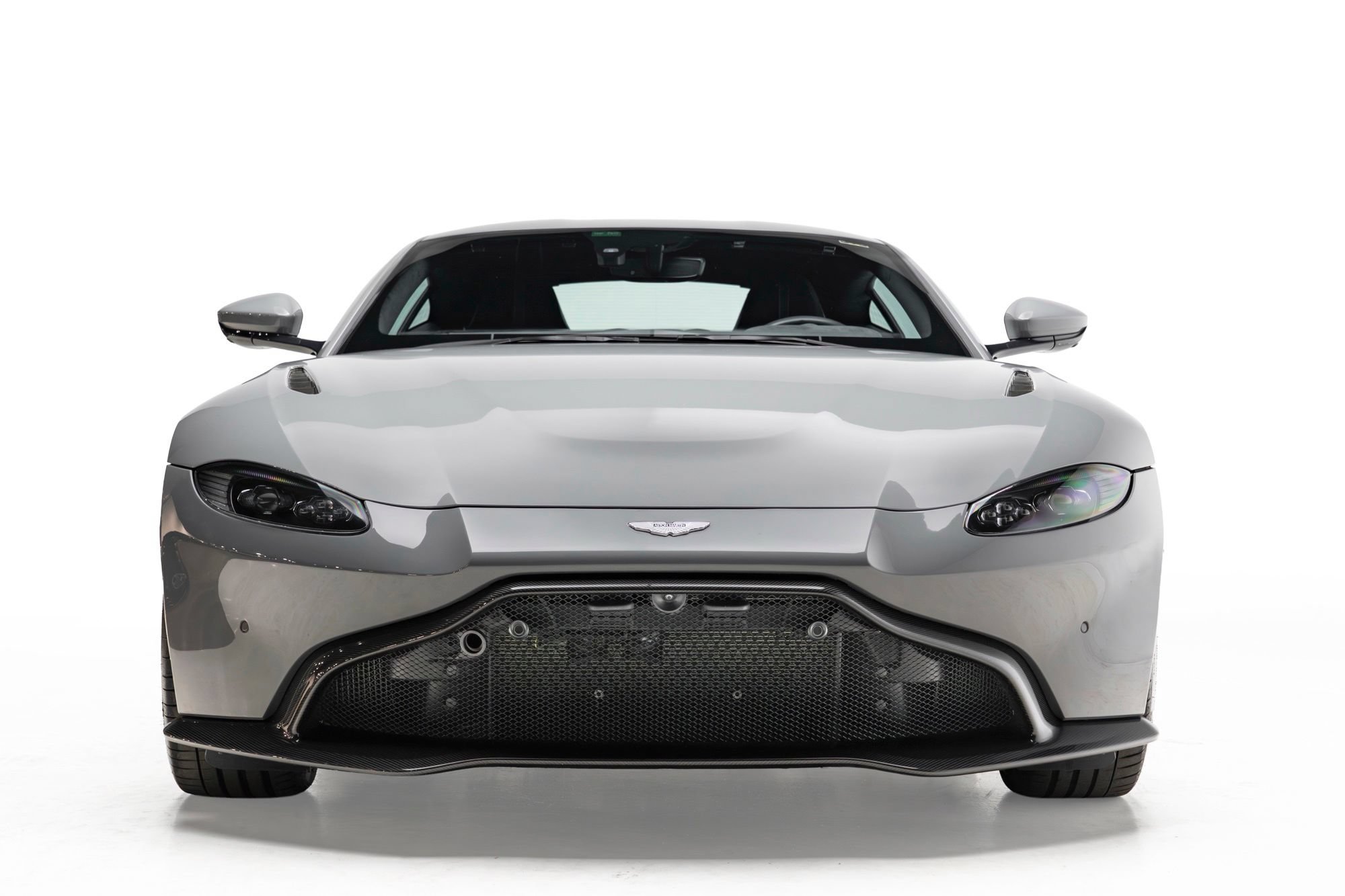 Used 2020 Aston Martin V8 Vantage AMR RWD image 5