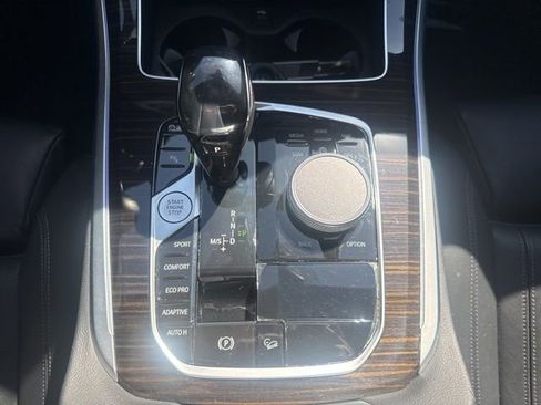 Used 2021 BMW X5 xDrive40i w/ M Sport Package image 17