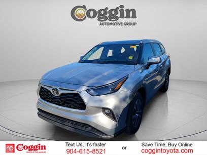 Used 2023 Toyota Highlander XLE