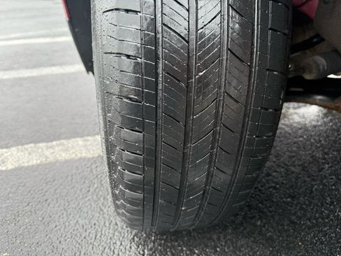 Used 2023 Chevrolet Equinox LT image 28