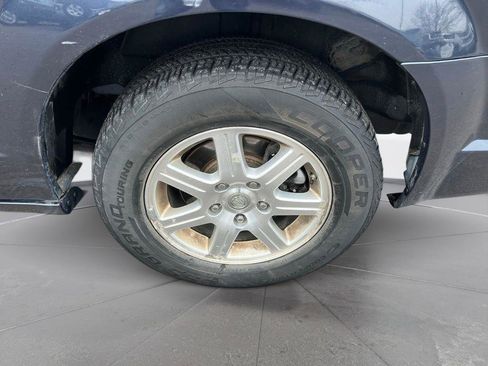 Used 2008 Chrysler Town & Country Touring image 13