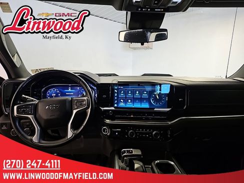 Used 2024 Chevrolet Silverado 1500 LT Trail Boss w/ Convenience Package II image 17