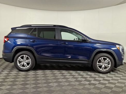 Used 2023 GMC Terrain SLE w/ Driver Convenience Package AWD/4WD image 10