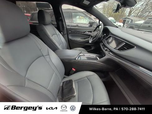 Used 2022 Buick Enclave Premium w/ Experience Buick Package AWD/4WD image 5