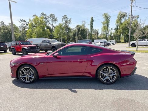 Used 2025 Ford Mustang GT RWD image 6