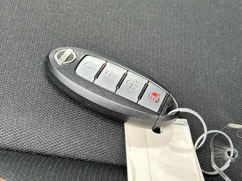 Certified 2022 Nissan Frontier PRO-4X w/ Technology Package image 10