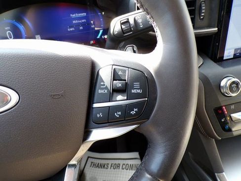 Used 2020 Ford Explorer Platinum w/ Premium Technology Package image 25