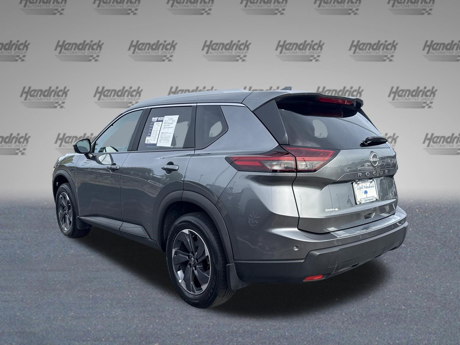 Used 2026 Nissan Rogue SV w/ SV Premium Package FWD image 8