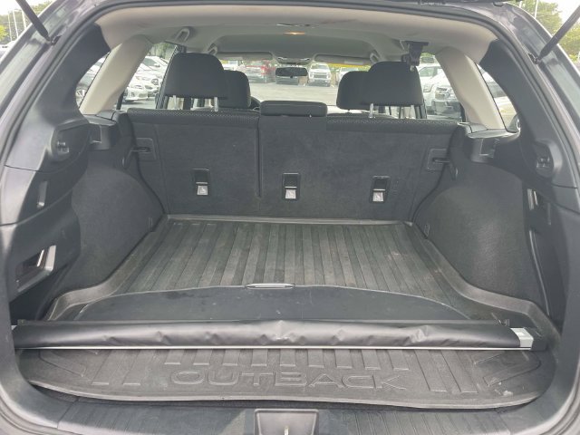 Used 2018 Subaru Outback 2.5i AWD/4WD image 10