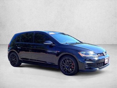 Used 2018 Volkswagen GTI SE FWD image 6