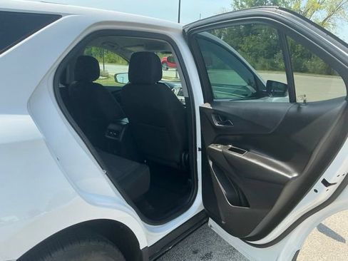 Used 2019 Chevrolet Equinox LT AWD/4WD image 18
