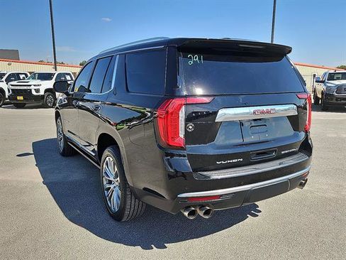 Used 2022 GMC Yukon Denali image 3