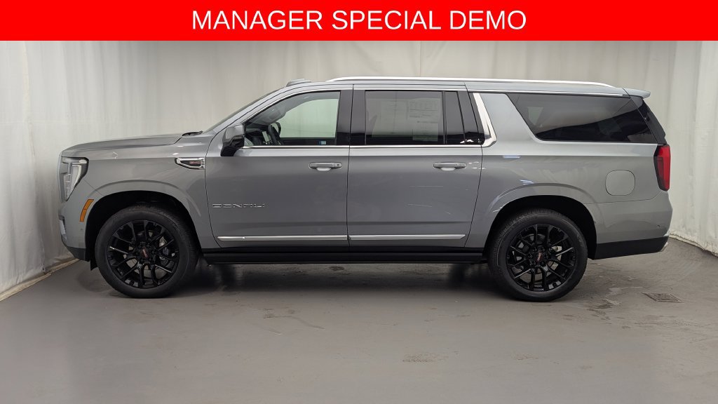 Used 2026 GMC Yukon XL Denali w/ Denali Reserve Package AWD/4WD image 10