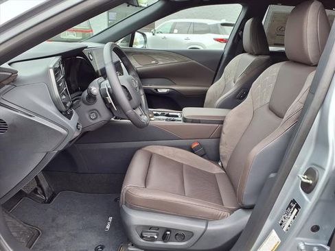New 2026 Lexus RX 450h AWD image 15