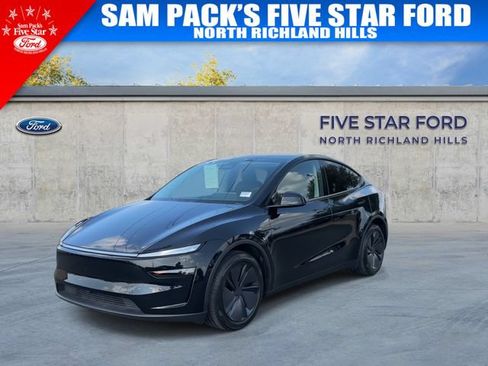 Used 2026 Tesla Model Y AWD image 4