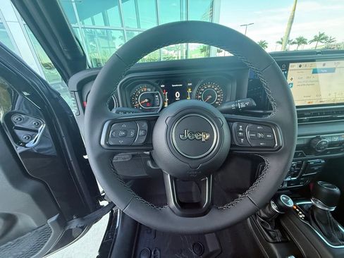 New 2026 Jeep Gladiator Rubicon image 21