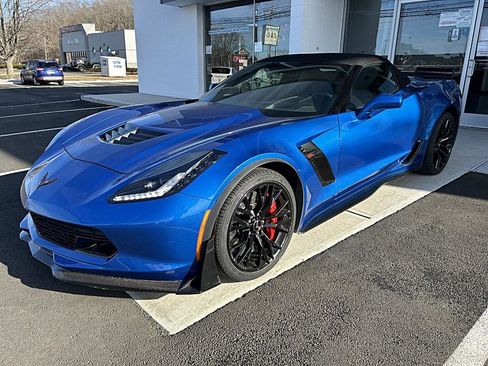 Used 2015 Chevrolet Corvette Z06 w/ 3LZ Preferred Equipment Group image 36