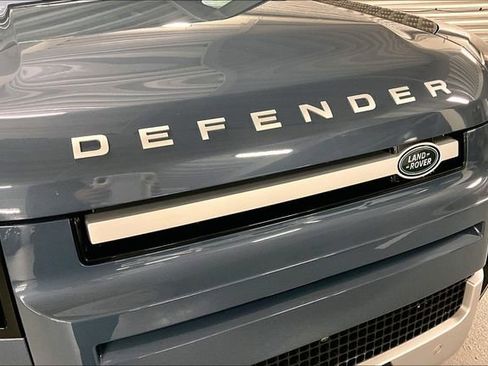 Certified 2025 Land Rover Defender 110 S AWD/4WD image 30