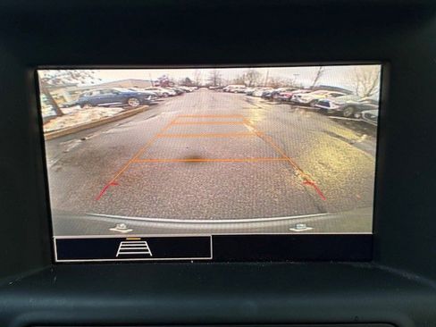 Certified 2023 GMC Terrain SLE w/ Driver Convenience Package image 30