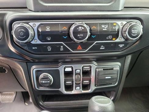 Used 2021 Jeep Gladiator Sport AWD/4WD image 27