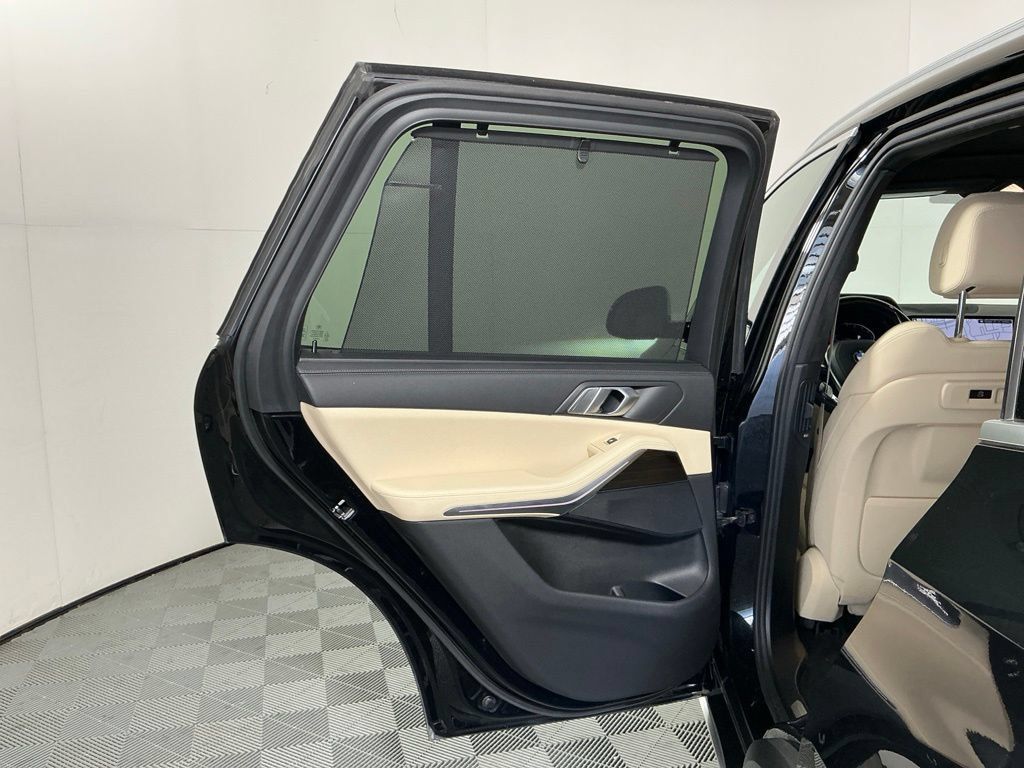 Used 2020 BMW X5 xDrive40i w/ Convenience Package AWD/4WD image 24