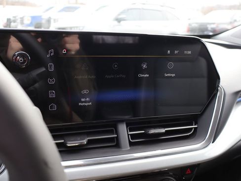 New 2026 Chevrolet Trax LT w/ Driver Confidence Package image 17