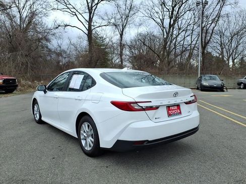 Certified 2025 Toyota Camry LE image 4
