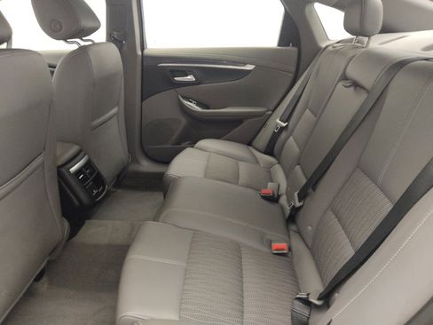Used 2019 Chevrolet Impala LT w/ LT Convenience Package FWD image 18