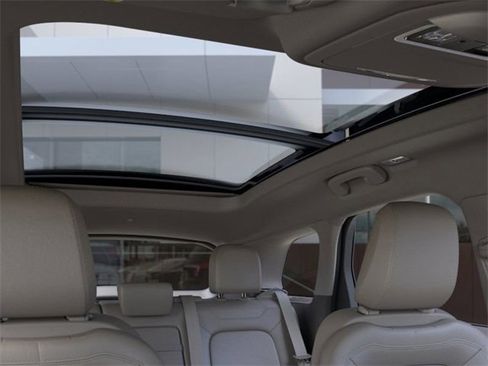 New 2024 Lincoln Corsair Grand Touring w/ Equipment Group 302A image 22