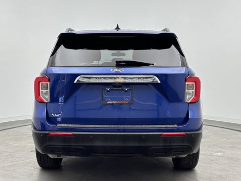Used 2022 Ford Explorer XLT RWD image 6