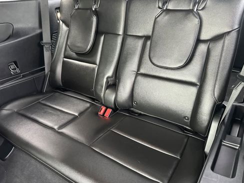 Certified 2022 Ford Explorer Limited w/ Equipment Group 301A image 15