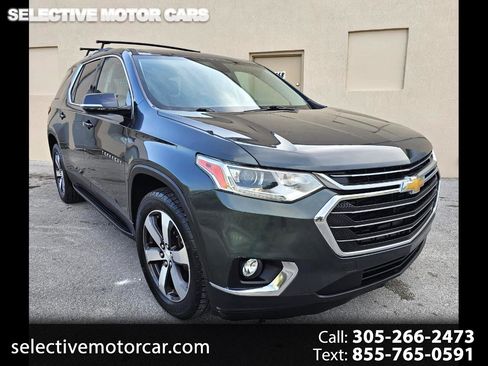 Used 2018 Chevrolet Traverse LT w/ LPO, 'HIT The Road' Package image 1