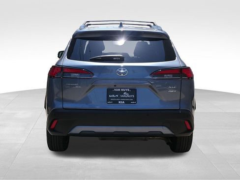 Used 2023 Toyota Corolla Cross XLE w/ Convenience Package AWD/4WD image 33