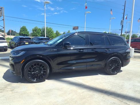Used 2025 Lincoln Aviator Reserve w/ Jet Appearance Package RWD image 3