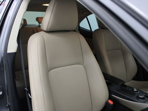 Used 2020 Lexus IS 300 w/ Accessory Package 2 image 34