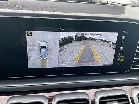 Used 2022 Mercedes-Benz GLS 63 AMG 4MATIC image 25