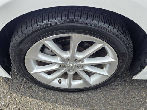 Used 2013 Lexus CT 200h w/ Premium Pkg w/Navigation image 24